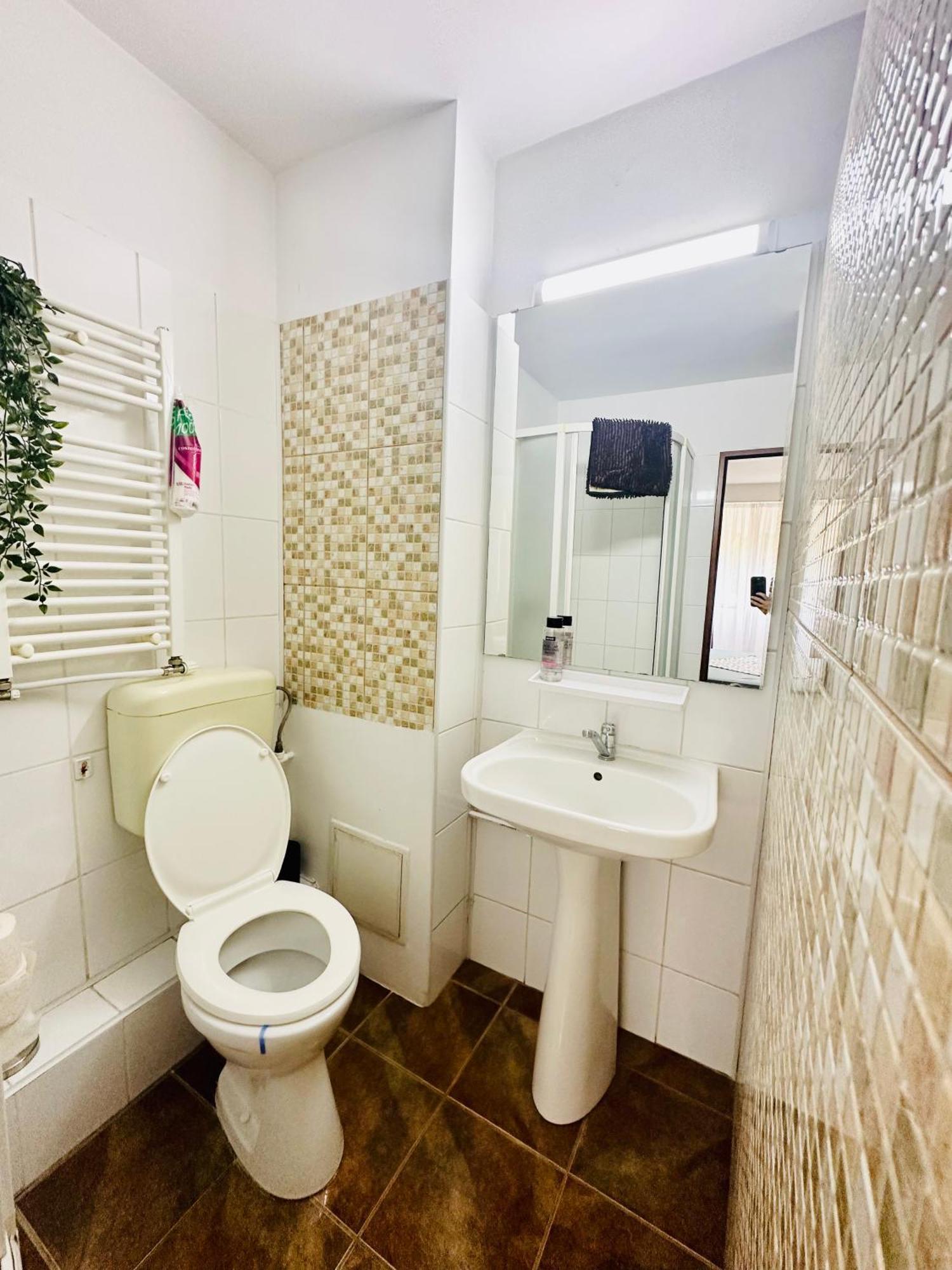 Tranquil Unirii Residence - Elegant & Spacious Living With Parking Steps From Parliament บูคาเรสต์ ภายนอก รูปภาพ