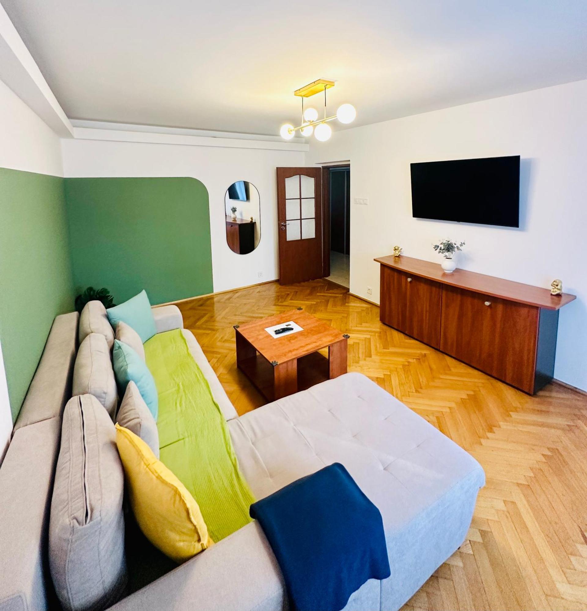 Tranquil Unirii Residence - Elegant & Spacious Living With Parking Steps From Parliament บูคาเรสต์ ภายนอก รูปภาพ