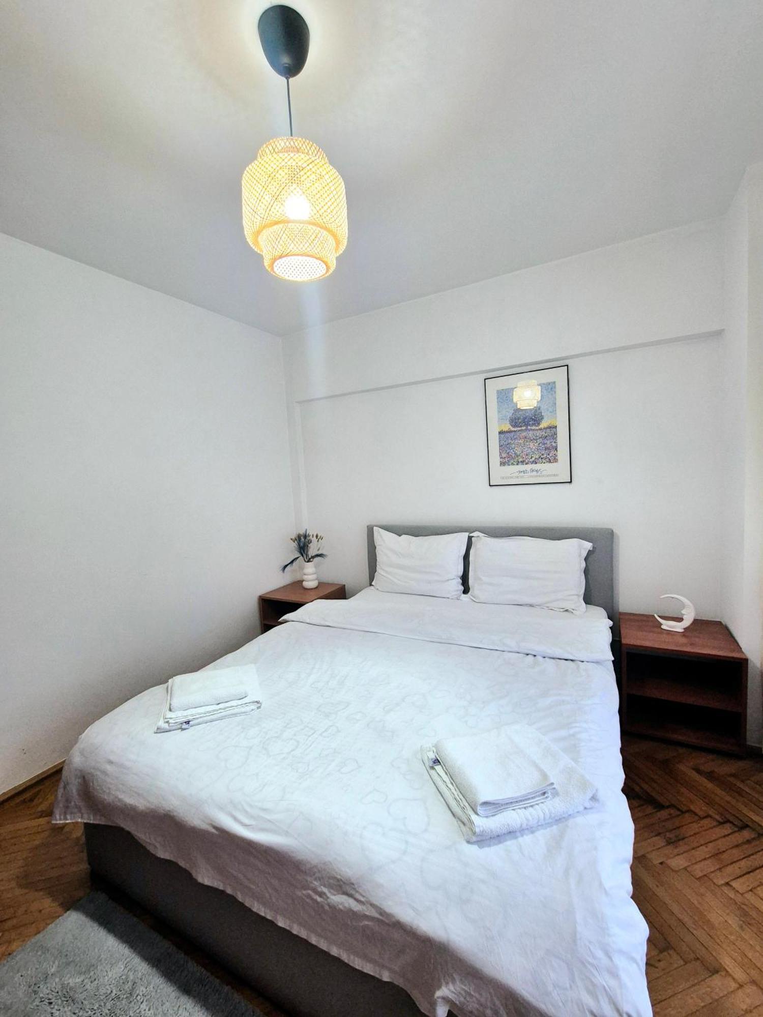 Tranquil Unirii Residence - Elegant & Spacious Living With Parking Steps From Parliament บูคาเรสต์ ภายนอก รูปภาพ