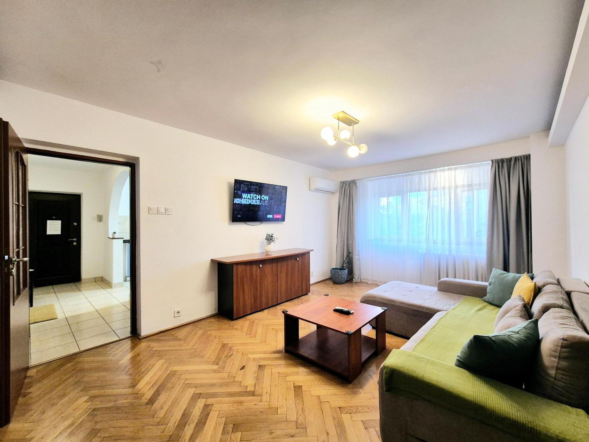 Tranquil Unirii Residence - Elegant & Spacious Living With Parking Steps From Parliament บูคาเรสต์ ภายนอก รูปภาพ